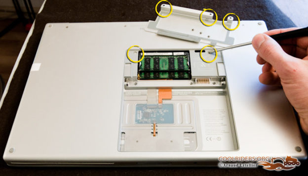 Changer le disque dur d'un Macbook Pro | Coolriders