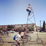 Tall bike géant à Los Angeles par Sara Bond