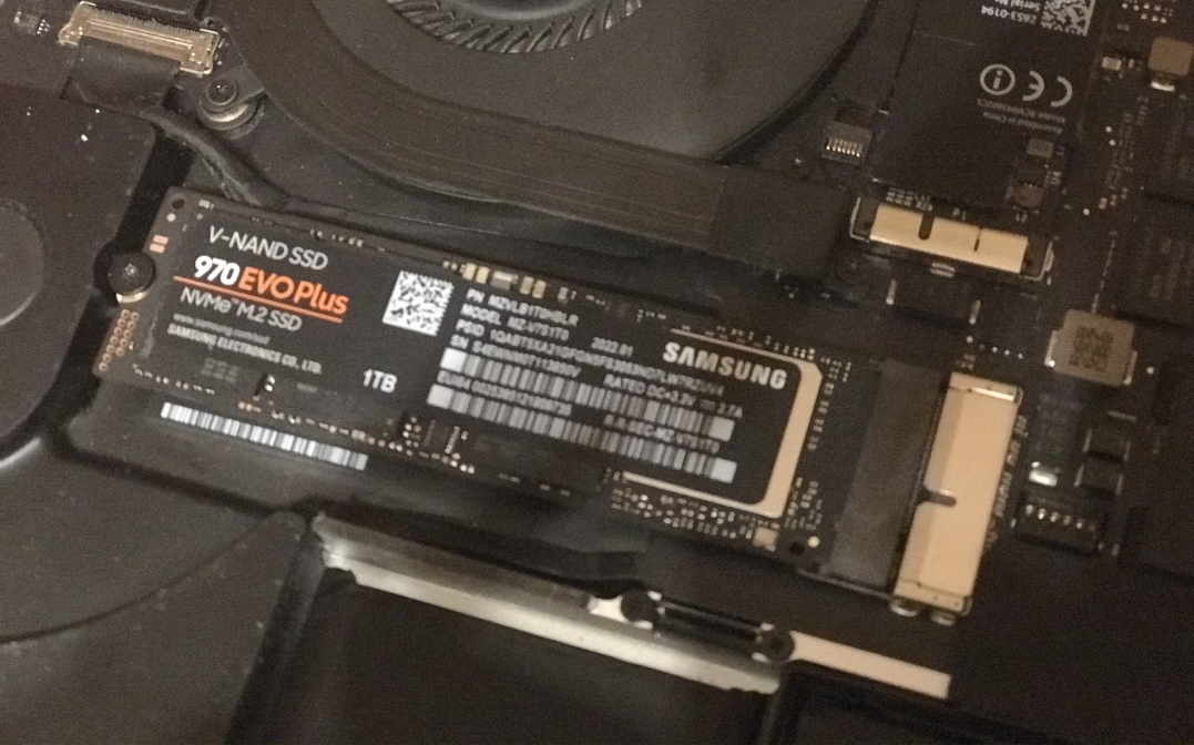 Changer le SSD sur un Macbook Pro 2013 2014 2015 2016 2017(voir liste)